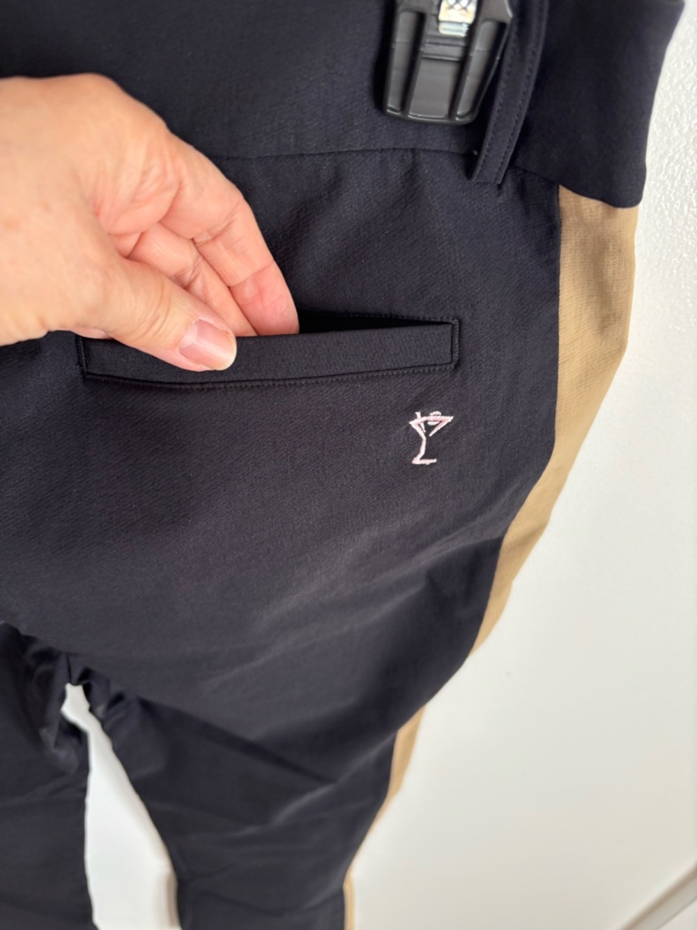 Golftini Quiet Luxury Black w/Tan Contrast Women’s Golf Athleisure Pants, M - Picture 6 of 10